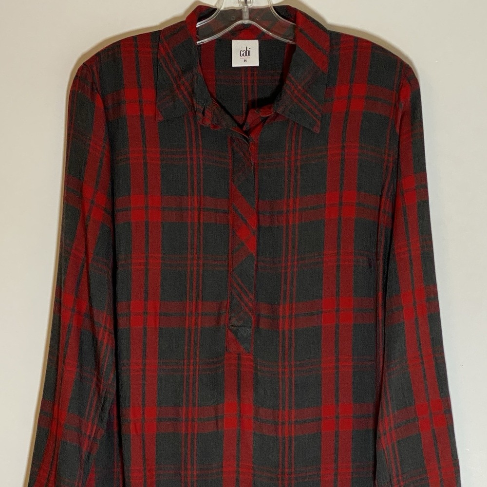 Cabi Top Womens Medium Red Black Plaid 1/2 Button Up Blouse Hi Low Festive Boho - Picture 2 of 16